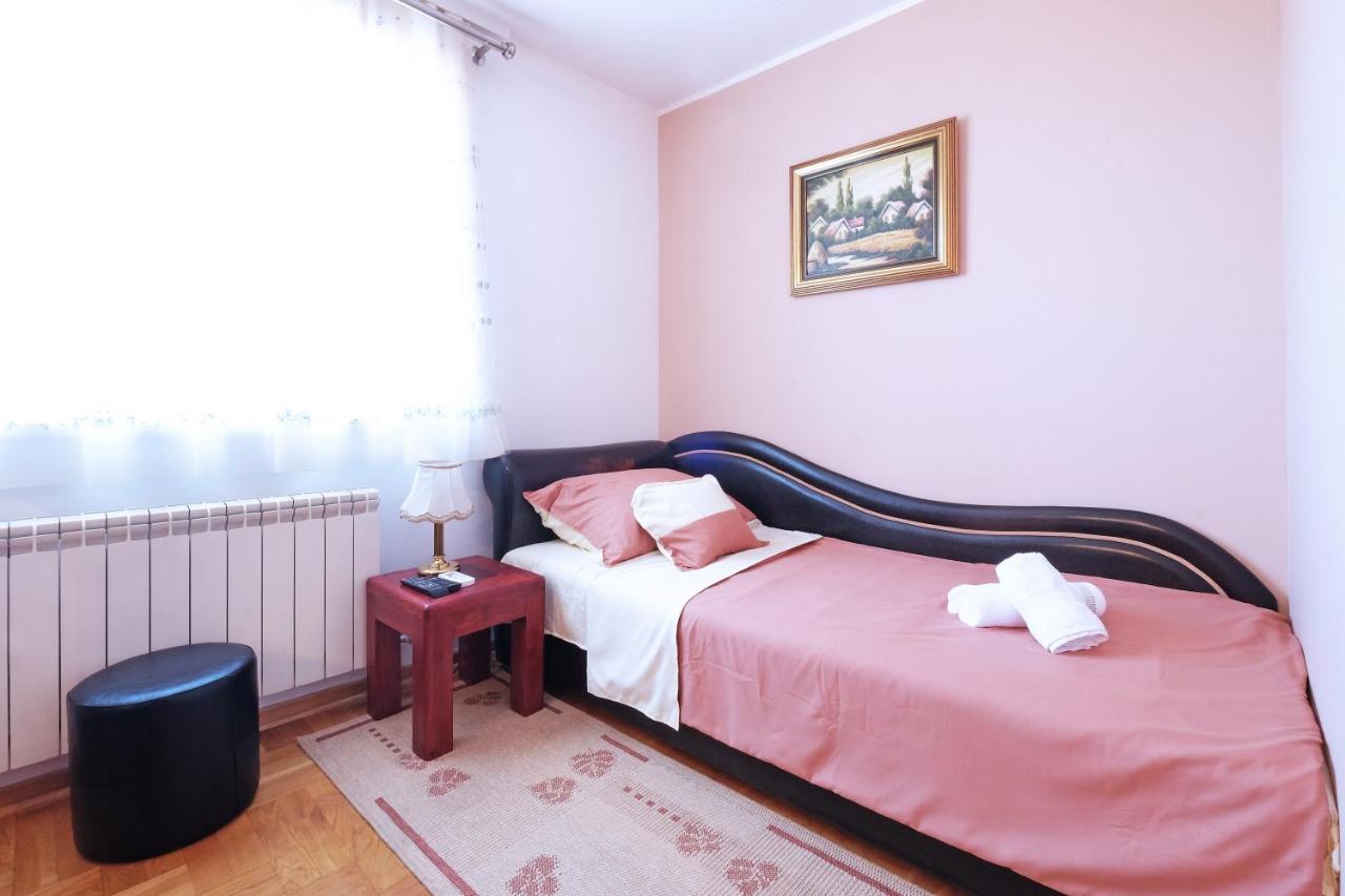 Villa Tower Gardos Белград Экстерьер фото